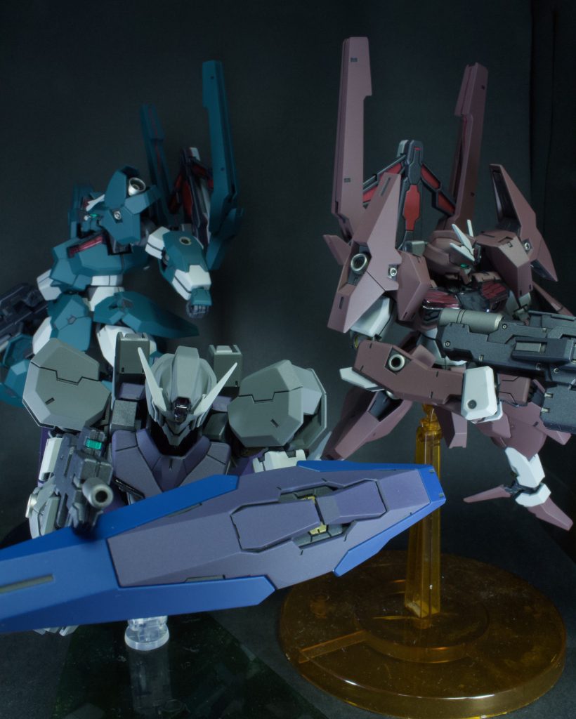 3機揃って。これがやりたかった！ガンヴォルヴァがまぁ一体あれば様になったのでしょうが、同じものを作るのはしんどいので皆さんの脳内で補完してくださいw