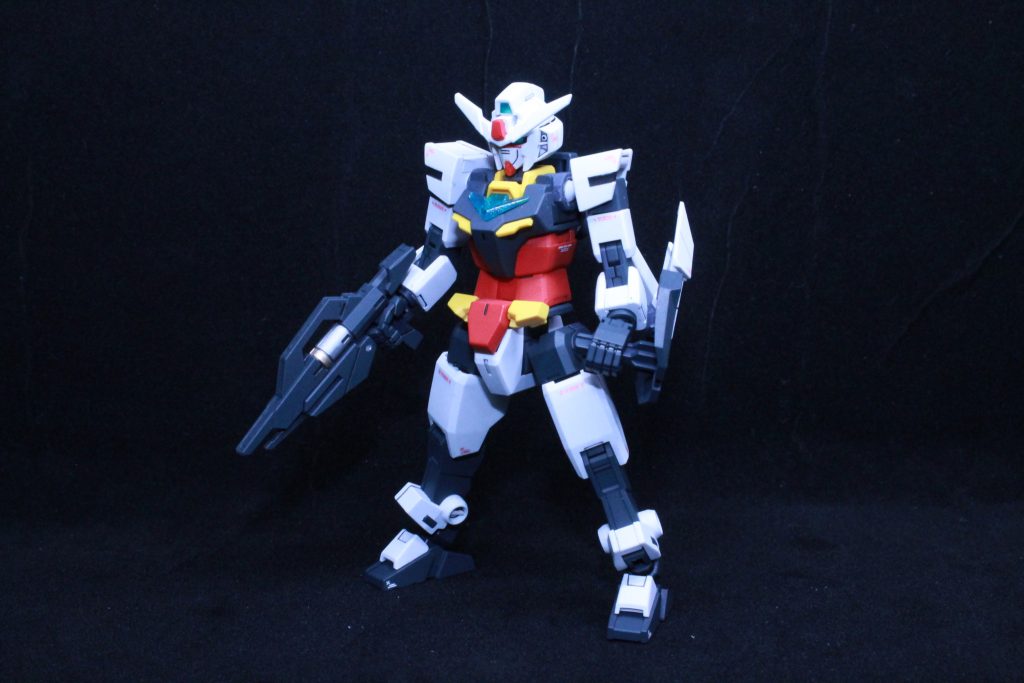 コアガンダム素立ち。胸のクリアパーツはうっすらパールを吹いています。この頃はクリアランスという概念が自分になかったのでハゲないようデカールは控えめです。