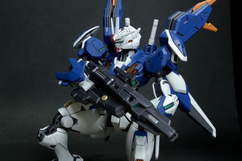 角度が若干違いますが、キービジュアル風に。特に好きな機体ではなかったのですが、めちゃくちゃ好きになりましたwww次はシュバルゼッテを作ります!乞うご期待!笑