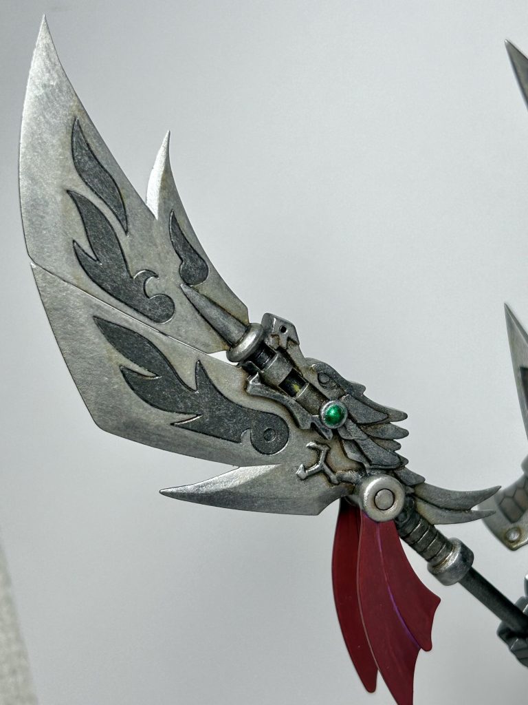 歴戦の武将が使い込んだ愛用の武器の雰囲気が出てるでしょうか。