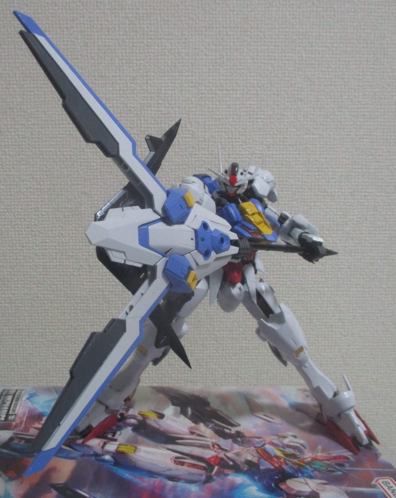 コチラのメイスは、ハサミ状に展開可能(FM仕様のエスカッションのギミックを活かしてます)。さらに・・・