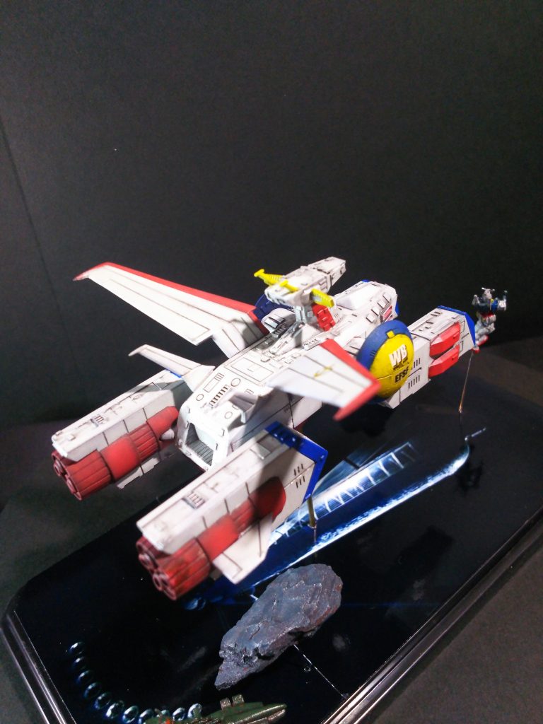 サイド7を脱出するホワイトベース–5枚目/制作者：かわまる（田舎おやじの模型時代）