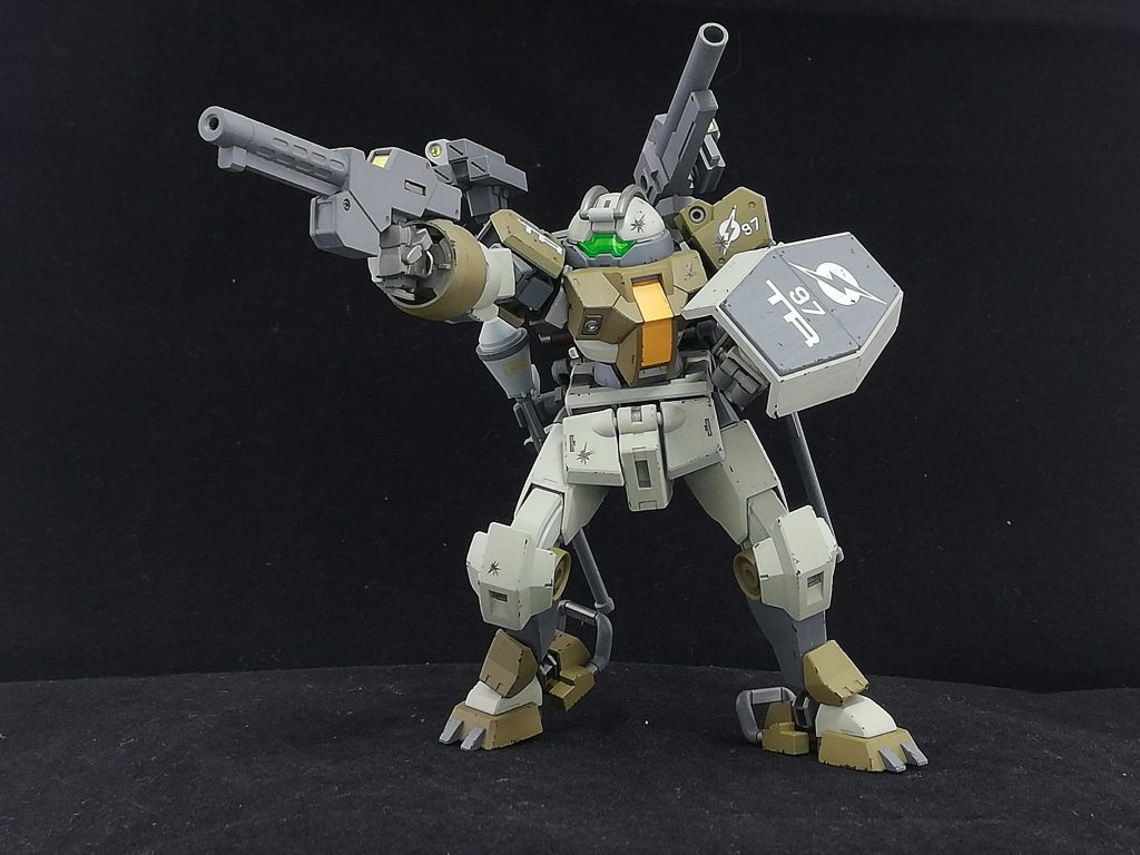 教習用ビームガンも戦闘用にパワーアップ。