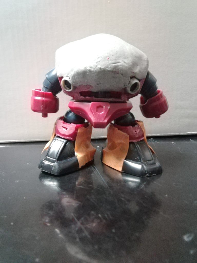 元キットはSDGジェネシリーズのシャアズゴックです。脚部には、パーフェクトジオングの靴を、ボールデンアームズを駆使して設置してます。