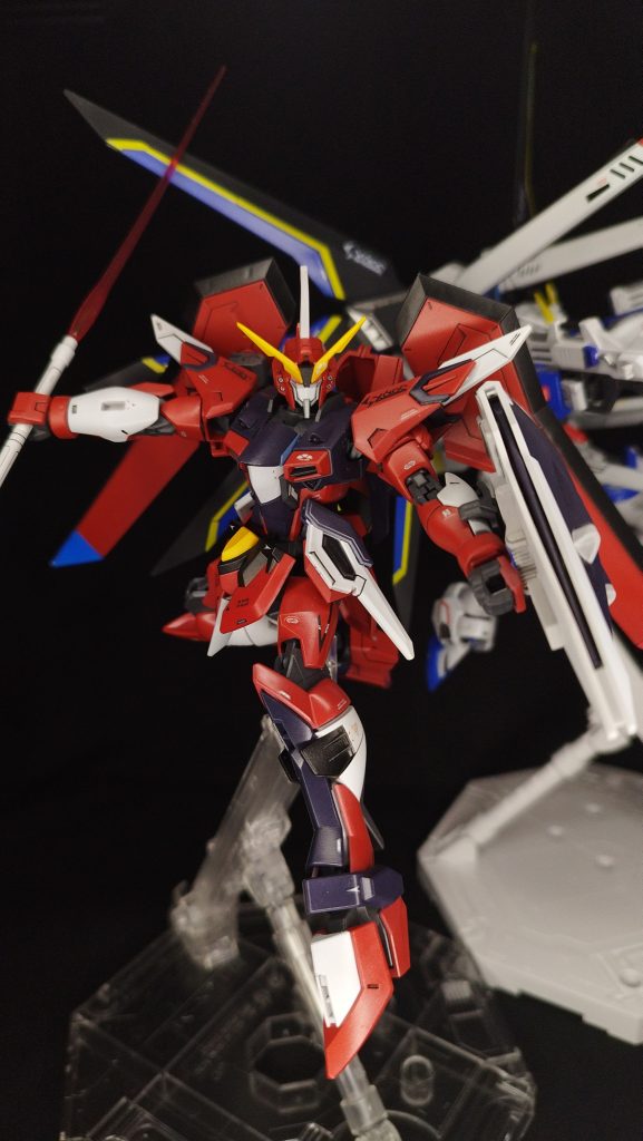 イモータルです。パイロットはミリア・ファリーナ・ジーナスです。ライジングに比べるとシンプルなキットなのですが、シャープさがかっこいい機体です。