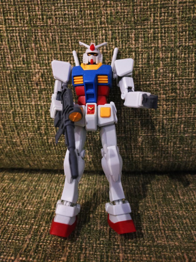 ベースはただの組み立て体験会ver.の無料のガンダムです。