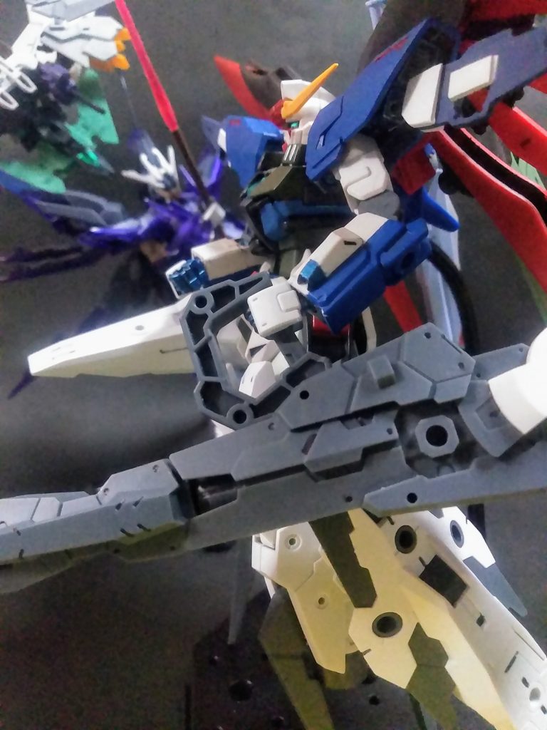 と、安堵？して居る処へ『四代目マドモアゼル・オダ(元)』先生が迫って来ました😱まだ闘えるんか😳❗流石！『レディ・カワグチ』に比肩するだけはアル🤔(妄想設定だけど)