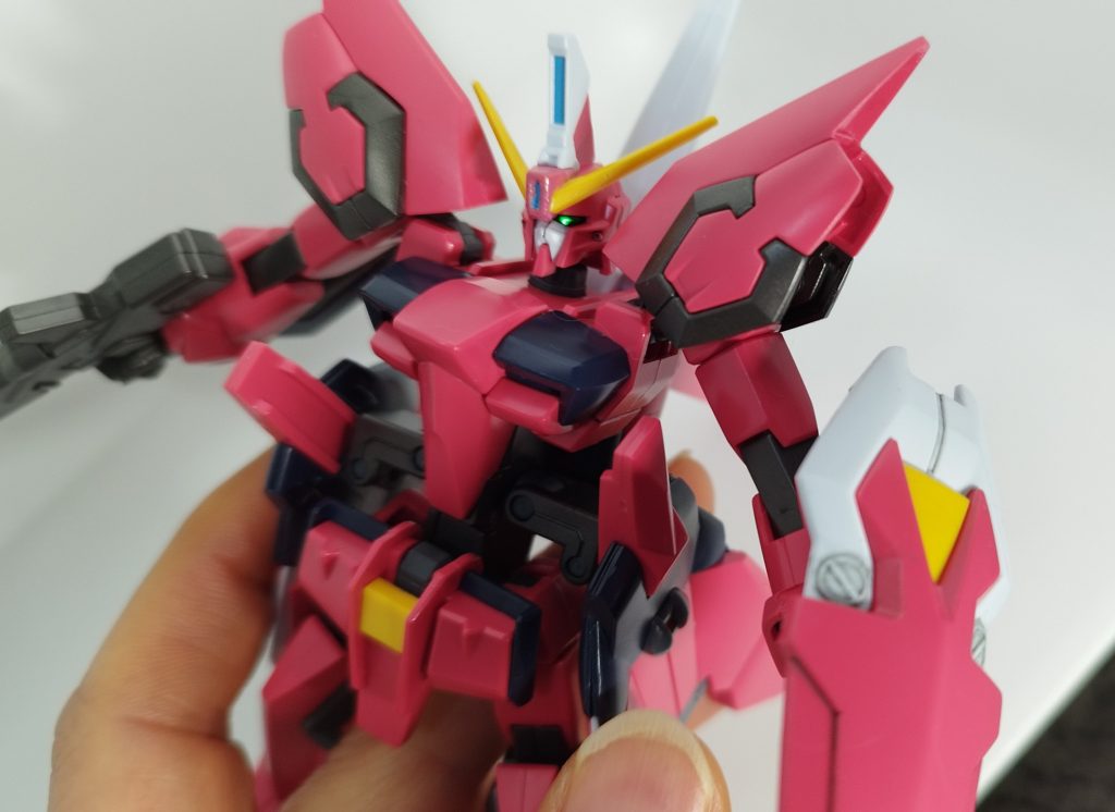 あとアンテナの真ん中 カラーレシピ通り調色しても色が合わないですね