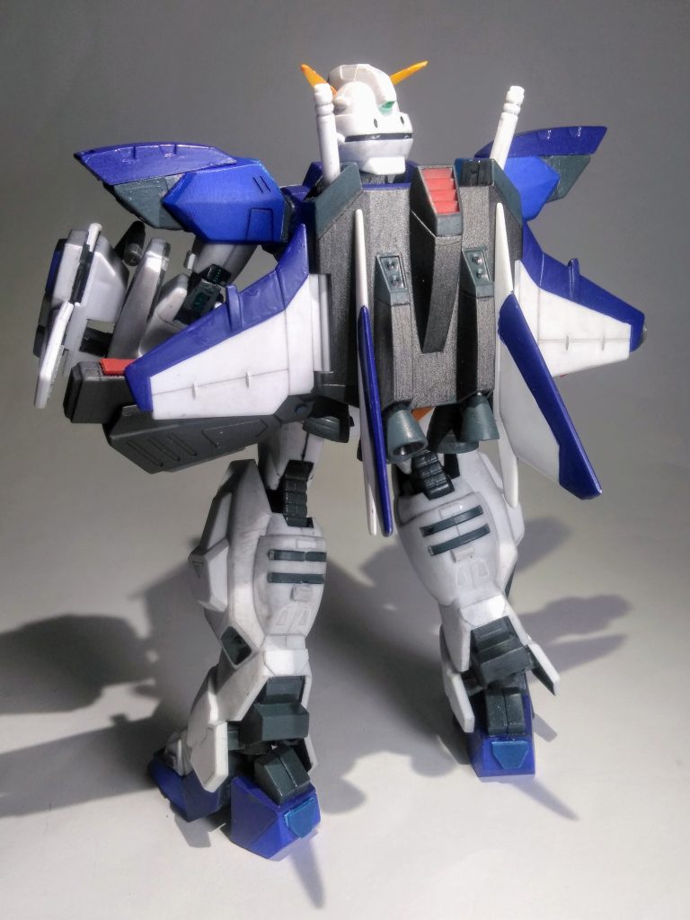 キットの解説書によると『F90の3号機』だ、ソウです🧐 何時もの｢ガンダム世界アルアル｣案件ですね🤭そして背部を観れば｢一目瞭然｣😤この子にも＂アレ＂が入っております🤣🤣