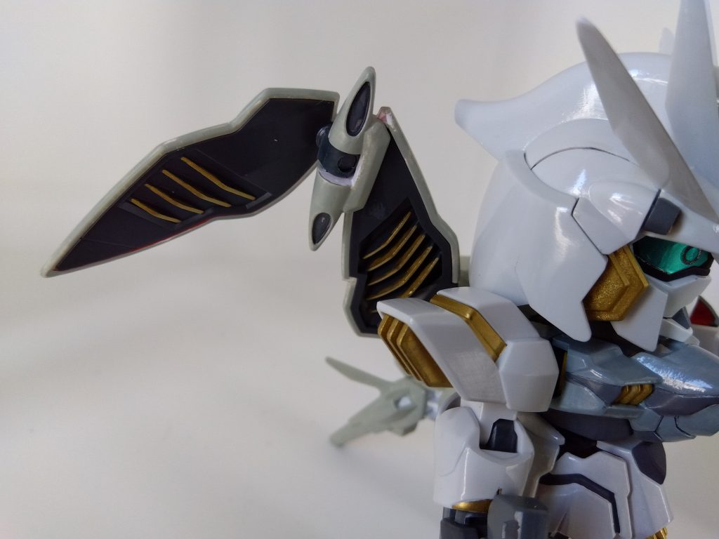 羽のパーツもHGレギルスからの移植です!