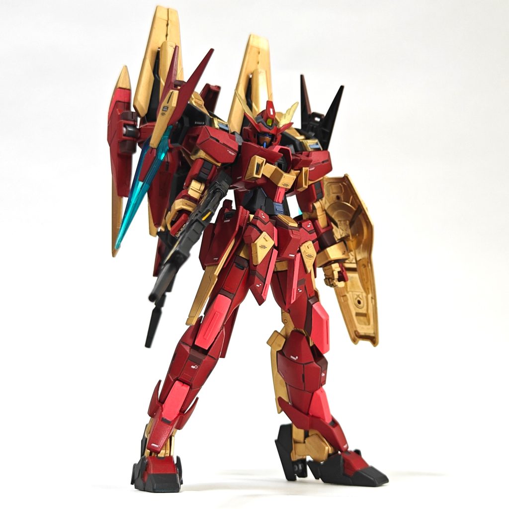 ガンプラバトルに特化したカスタム機リギルド・センチュリーの技術も取り入れられている。