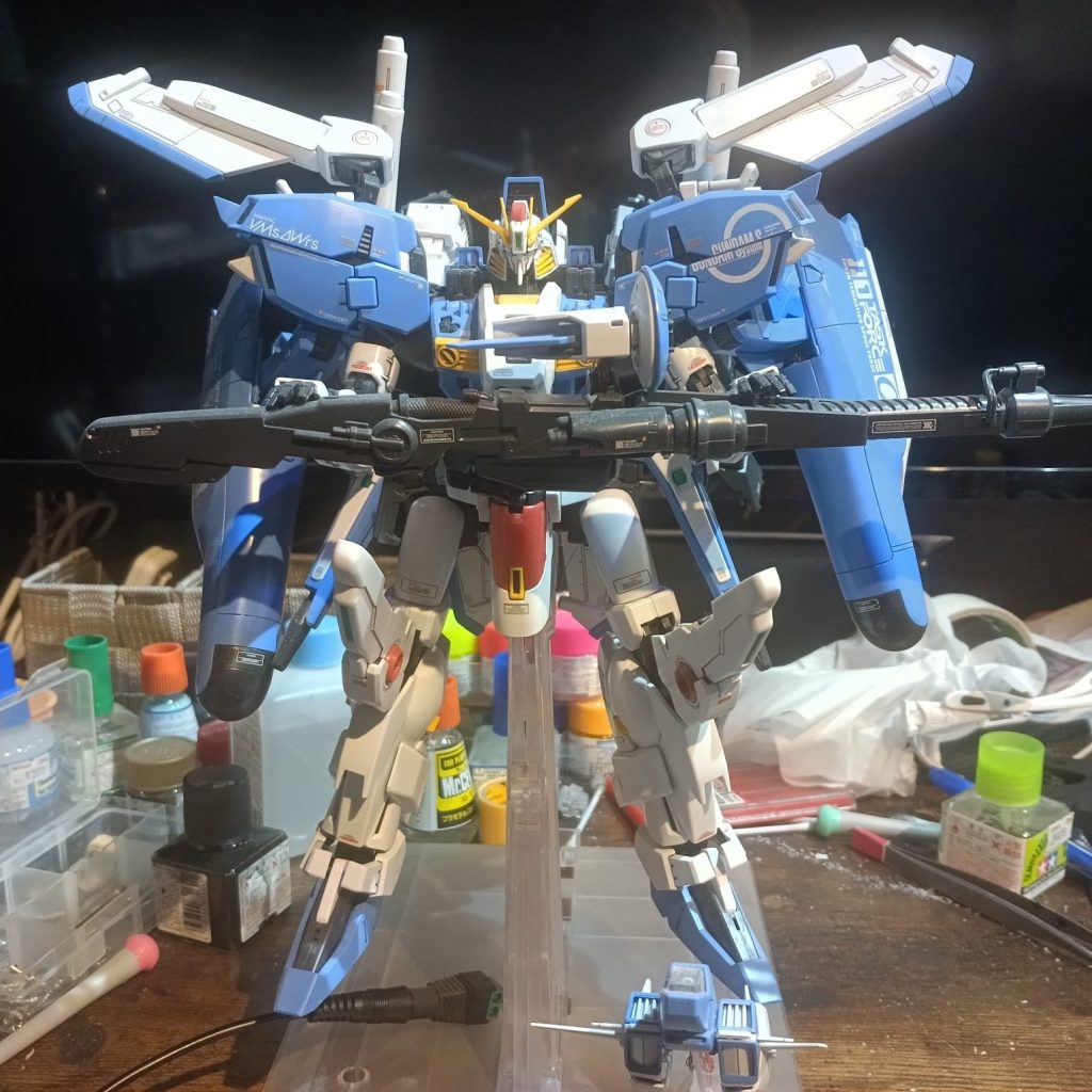 ガンダムヘッド こ、こいつ…光るぞ！｜ken-zoonさんのガンプラ