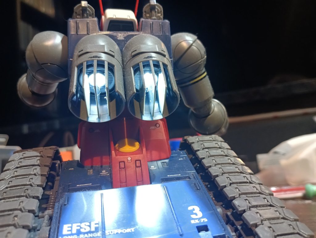 排気口にも砲弾タイプ😅