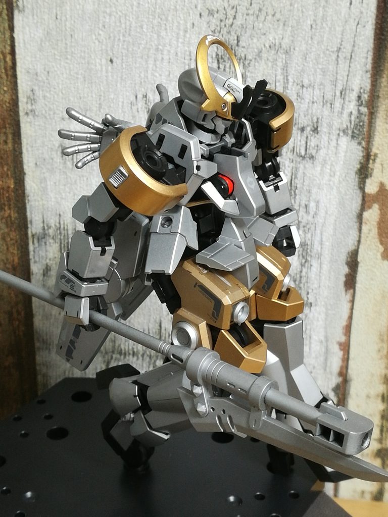 名前はワルキューレの「ラーズグリーズ」から某辞書サイト曰く彼女がグレイズの名前の元ネタだそう