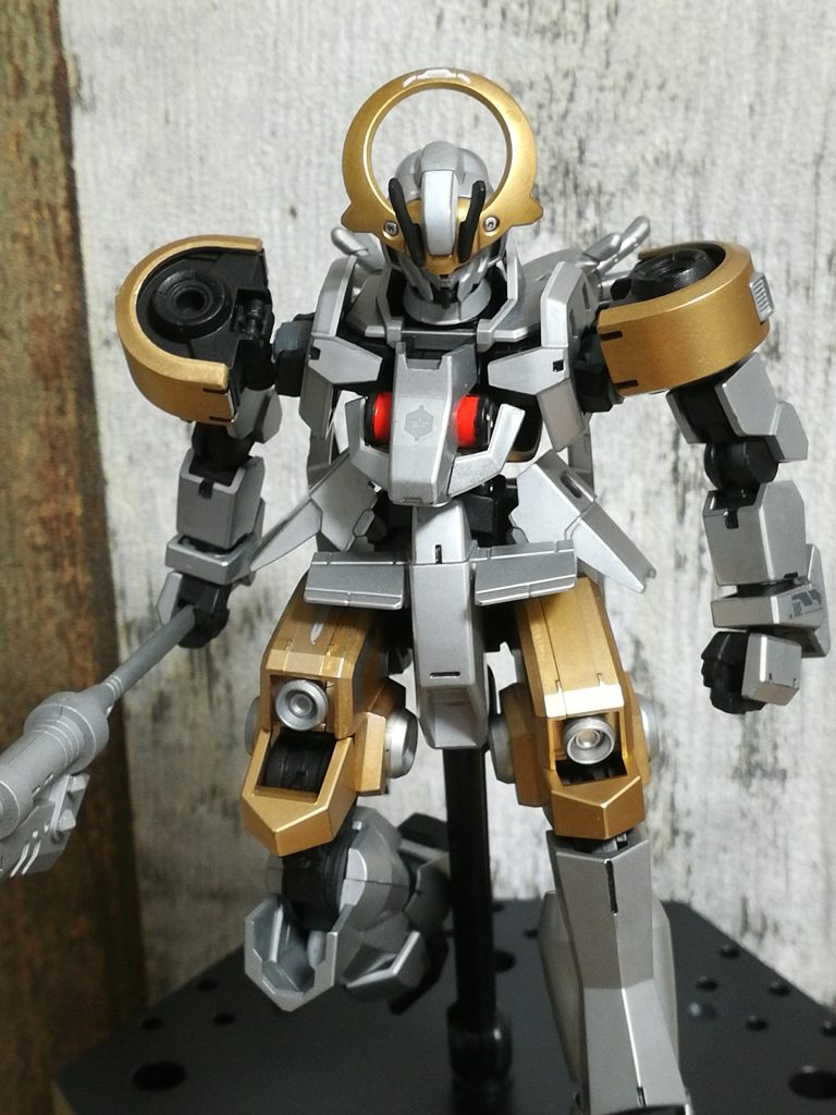 ガンダムヘッドだけどグレイズ・フレームだからガンダム名乗れないよね……収斂進化的理屈でガンダムヘッドとなったグレイズ・フレームの到達点 ということでここは一つ🙇