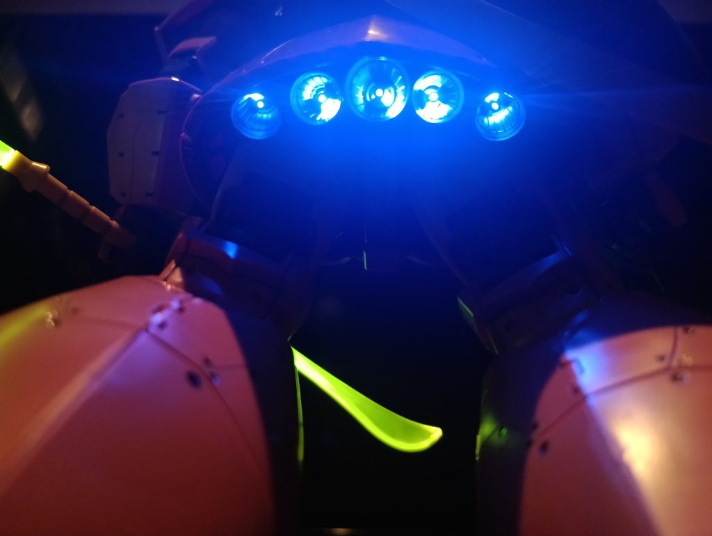 バーニアは今回いつものブルーで👍