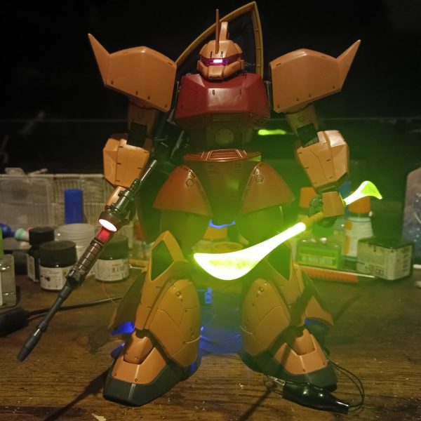 MG シャア専用ゲルググVer.2.0 LED組込