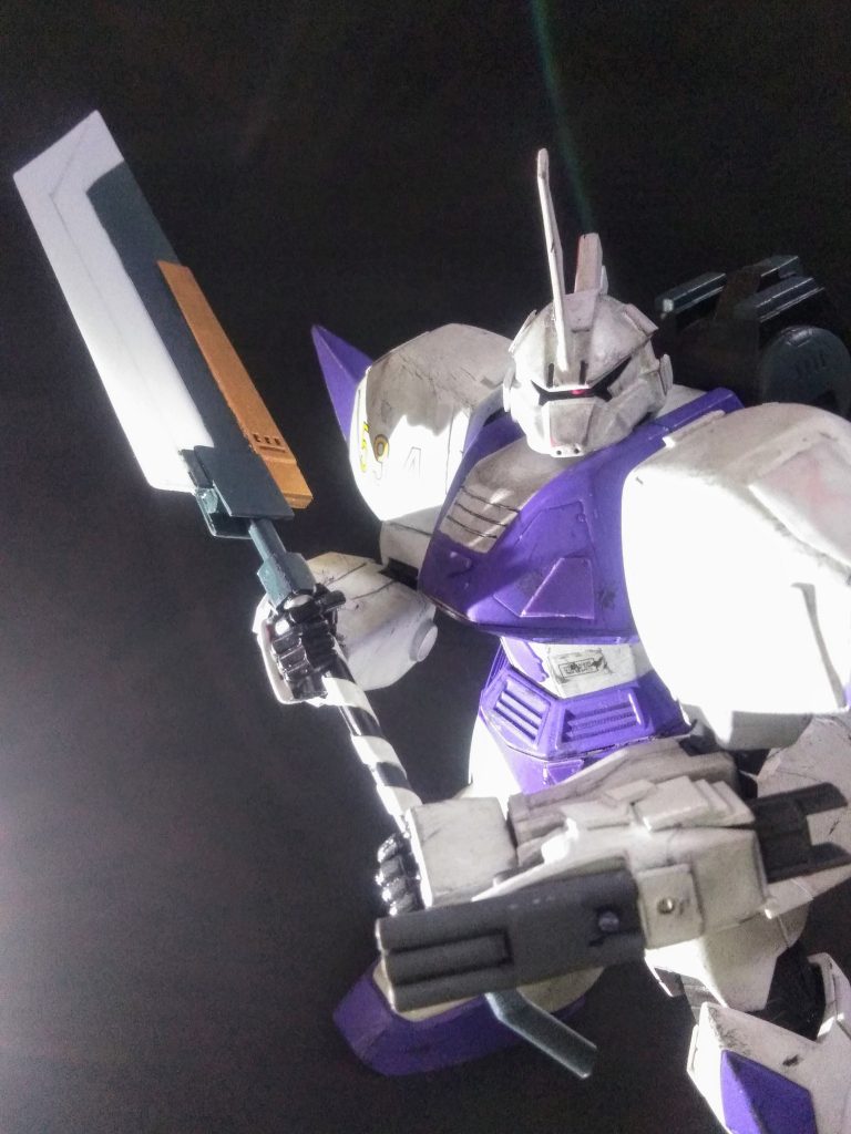 ハイ。コンナ風に成りました😏"両手持ち"も可能です👍しかし、造ったは良いけど、デカクテ、重くて困ります😭