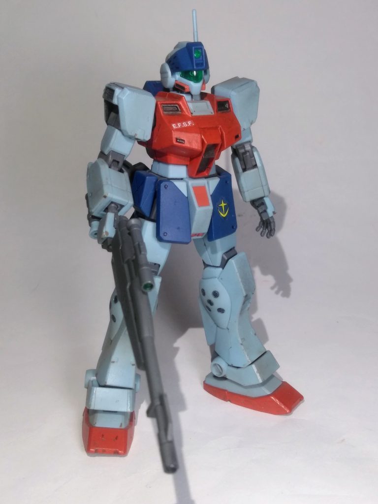 ダディズ プリーチ中隊のアルカード大尉』は『トリントン基地』へ転属と成りました。そんな『トリントン基地』には色々な兵士が居る様です。今回は『基地施設警備隊 所属』『蘇 激朱 中尉 の搭乗機 ジム スナイパー Ⅱ』をご紹介😆