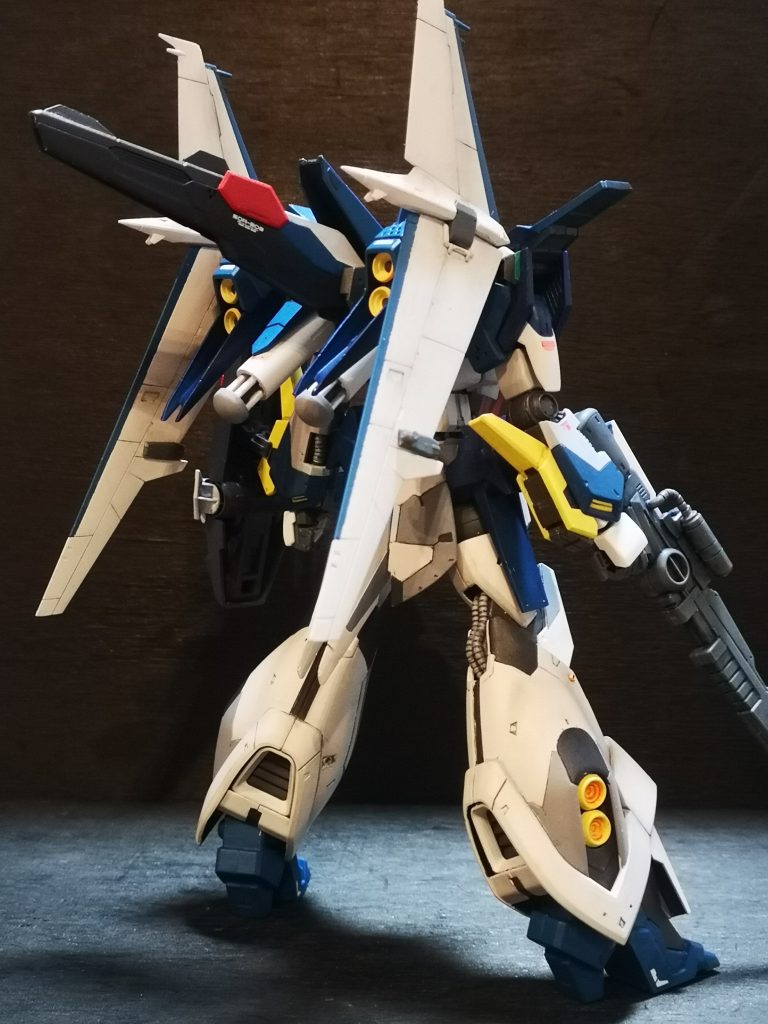 RE/100 ガンダムリントヴルム–5枚目/制作者：謎の大鈴木