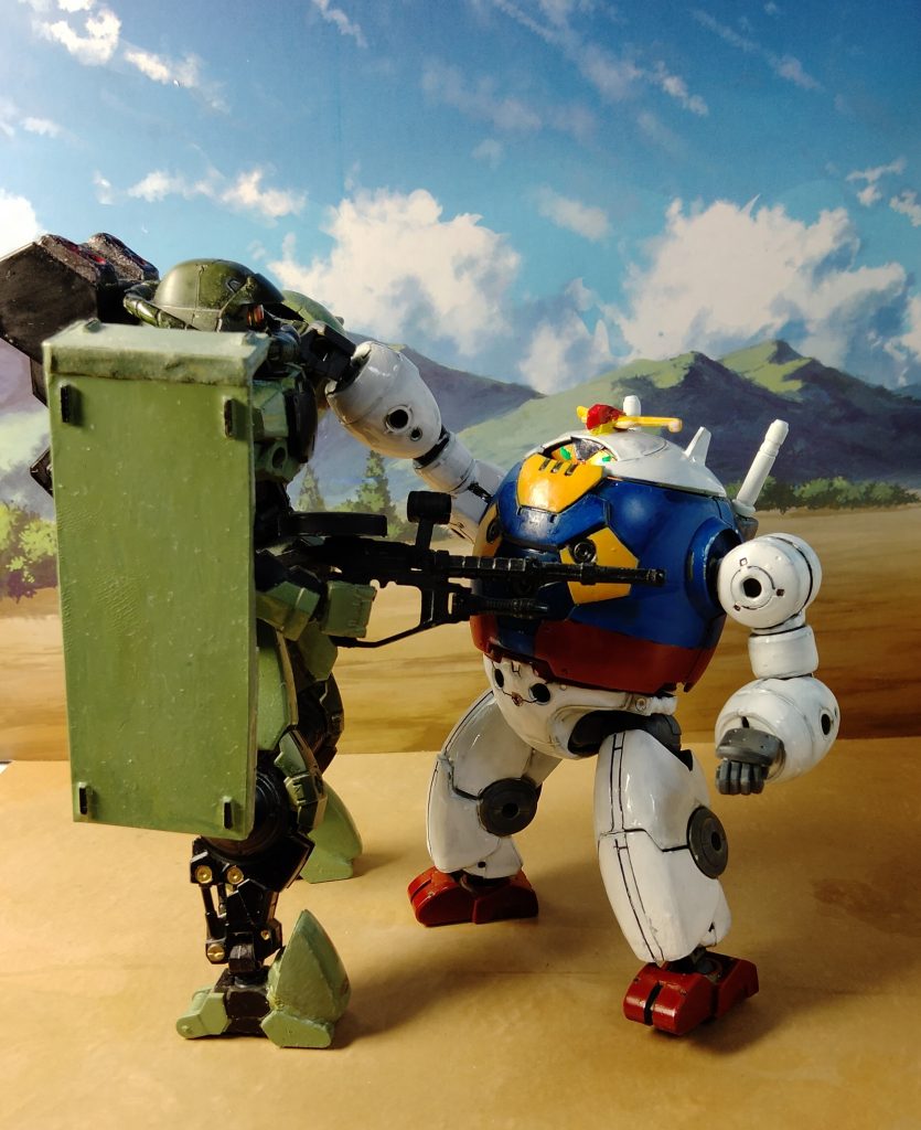 届くけどザクの顔パイプ引っ張れない(笑)