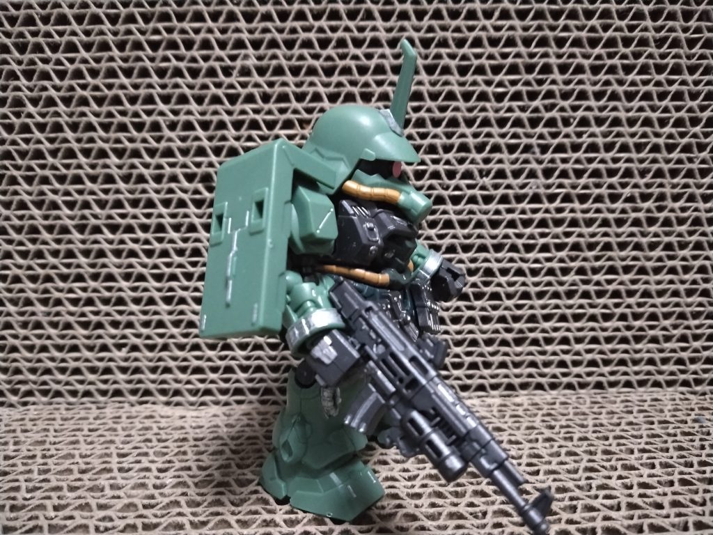 ギラ・ズール(陸戦タイプ)–5枚目/制作者:ぴ~くん(翡翠模型工房)