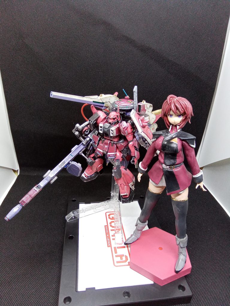 ちょうどルナマリアがFigure-rise Standardで発売決定とこの事ちょうど自作版が完成したので投稿します ザクはザクウォーリアを改造してガナーパック風自作バックパックを装備何も考えずに作ったせいで武器が長すぎました