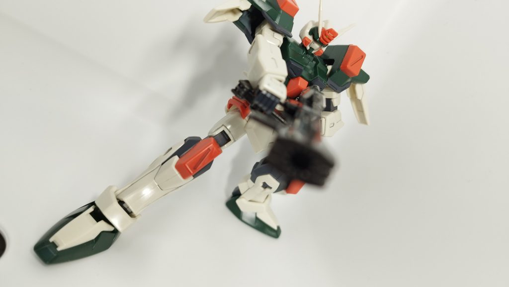 つや消しはしてません。貼るデカール無いんだよなぁ