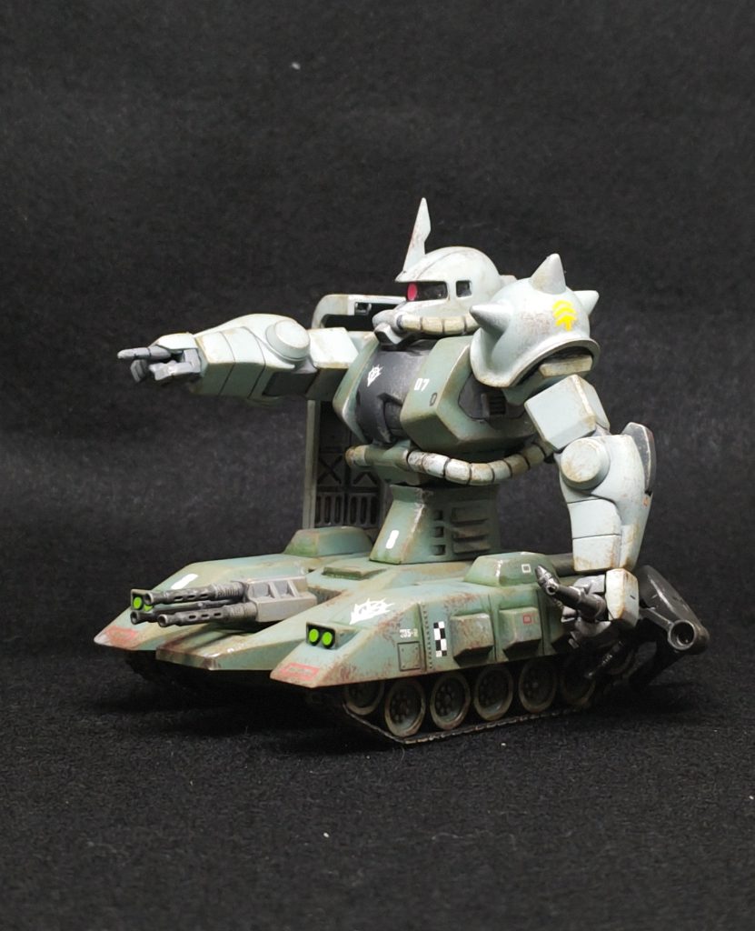 ジャーン!わし一人でも突撃じゃー!ということは、今度はザクのBパーツ(そんな言い方しない)は…。