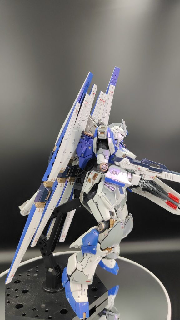 νガンダム RG–4枚目/制作者：@takasenm