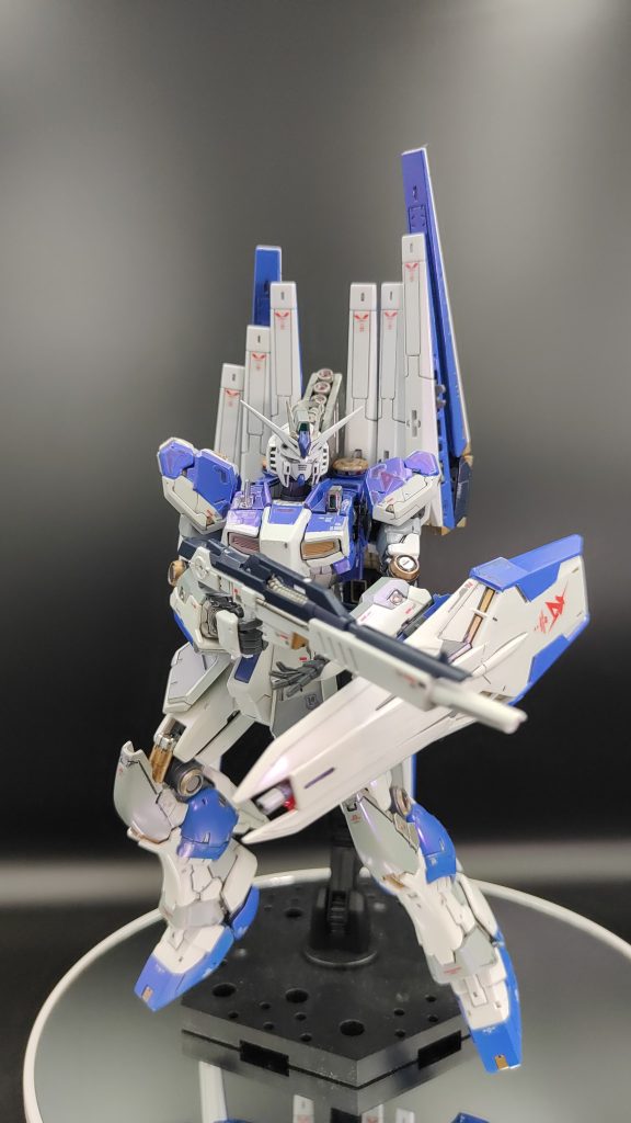 νガンダム RG–3枚目/制作者：@takasenm