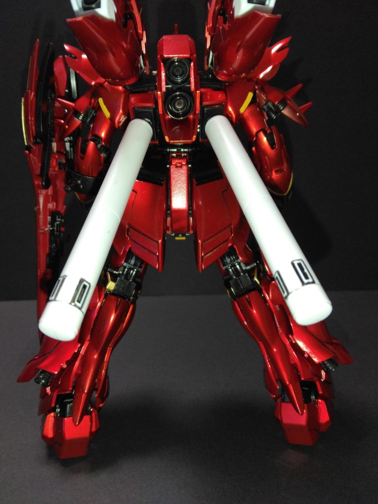 プロペラントタンクは内部フレームと同じガンメタで塗り分けし、先端だけデザインナイフで削りました!なんかいい感じになってよかったです!