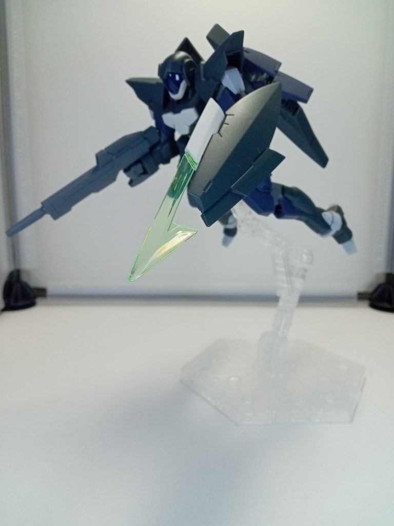 バーニア前回にして敵地に強襲。