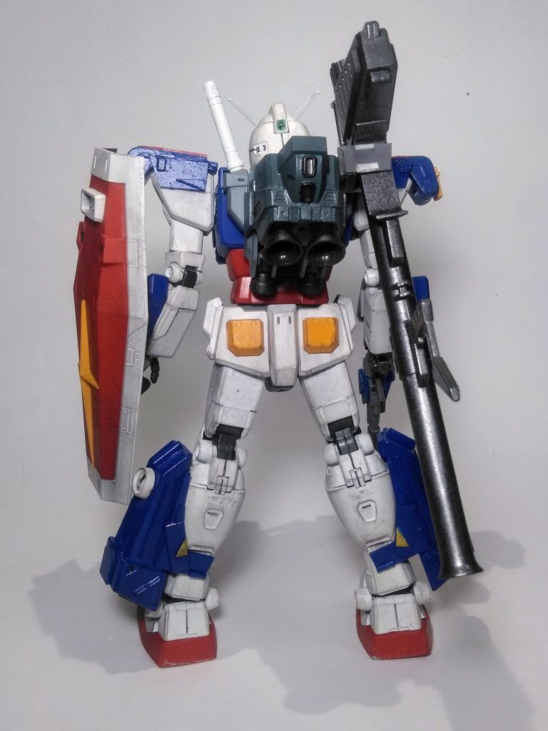 この子はチョッと"華奢な印象"を受けて仕舞いますが、当時としては最先端技術の結晶でした👍😘色々な"創意工夫"が観られます😊そして、"悪魔と化したアムロくん"の為に急遽製作された《シュトゥルム リュストゥング》〔「NT-1 の起動実験データ」を参考に、ヨリ実機に近い性能を発揮出来る様に高機動ユニットを外付けした〕と、いう"脳内設定"でお願い致します🤣🤣🤣