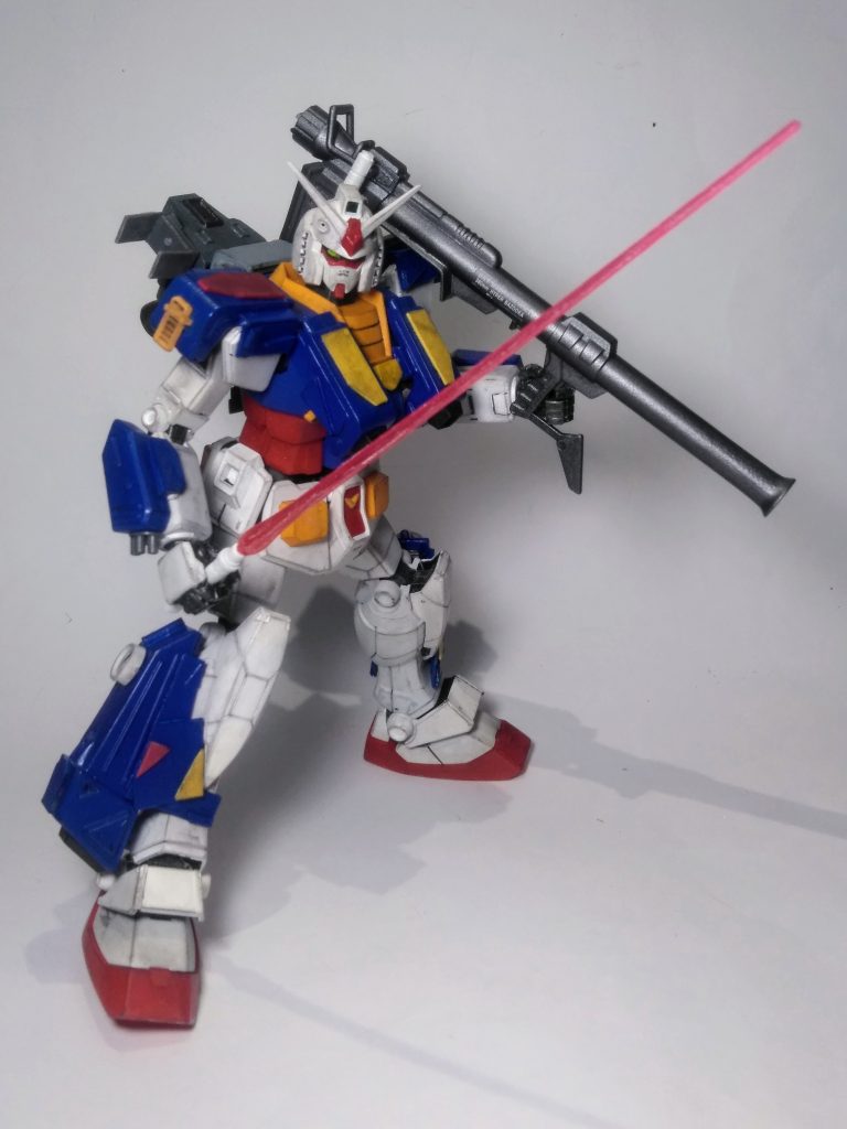 ハイ。何時も通りに「ビーム サーベル抜刀」してみた❗😤ホント、ガンダムには「ビーム サーベル」が良く似合う😍💘