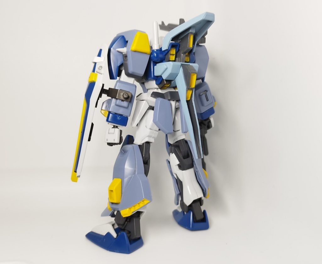 背中のアーマー、成形色とは違いました説明書どおりに調色したのになぁ