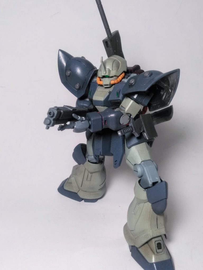 と、いう訳で 『MS-08 TX ctm  イフリート・カスタム』 🤔何時の中古屋さんより購入後、暫くホッタラカシだったモノを「リビルド」してコサエテみました🤣🤣🤣              『天斗 特務中尉』はこの射撃兵装が大好きです「漢の武装」😍💕『ショット・ガン』👍👏👏👏