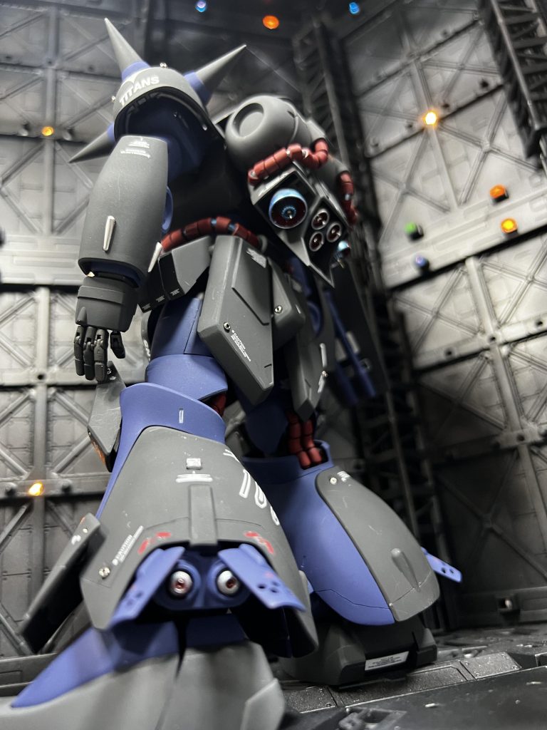 バーニア&姿勢制御用スラスターは現行モデルと違うものが採用されています。