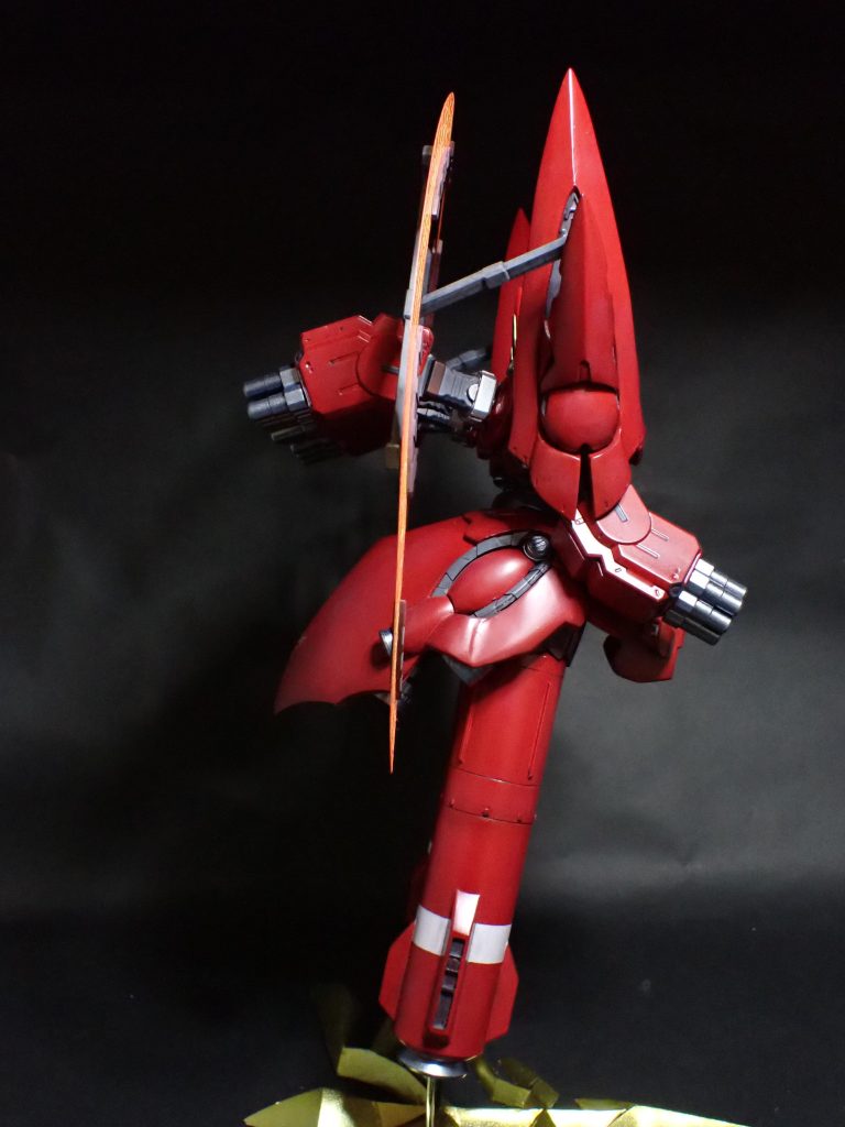 真横HGのネオジオングは持っていませんが、画像検索しまくって制作したのでバランスはいい線いってると思います。