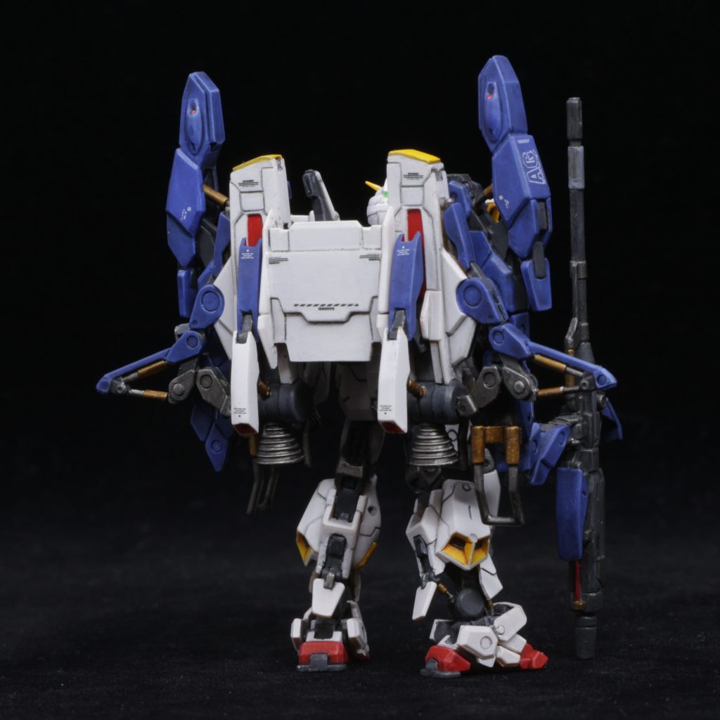 小さなパーツが多くて,極小パーツを無くさないかヒヤヒヤでした。