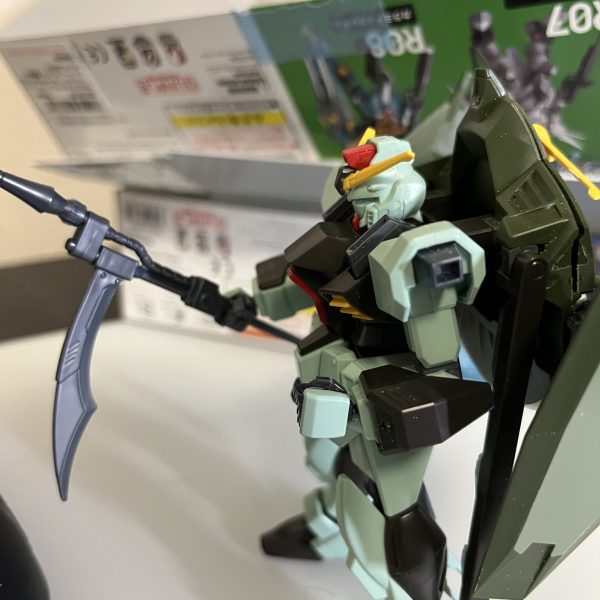 本日から２体目の改造ガンプラ作り始めます因みに敵部隊の設定しっかし昔のキットとはいえ腕が９０度しか曲がらないと知ったときは、驚いた今まであまりやってこなかったけど、今回はがっつりスクラッチに挑戦しなければいけない予感（2枚目）