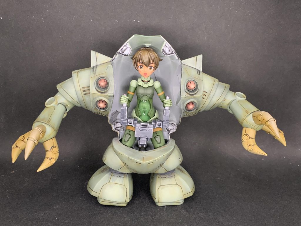 中に収めることしか考えてなかったので、内装が何にもないですね〜(笑)今後、こういうのをやるときは内装もやらないとな〜。