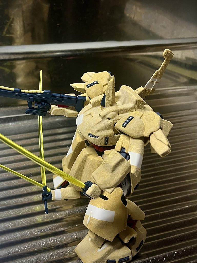 まともな塗装も初挑戦だったので、少し厚塗りになってディテールが潰れてしまいました。ホントは墨入れしたかったのですが、ザラザラ塗膜に滲んでしまいそうな気がして、とりあえずやめてます(°▽°)