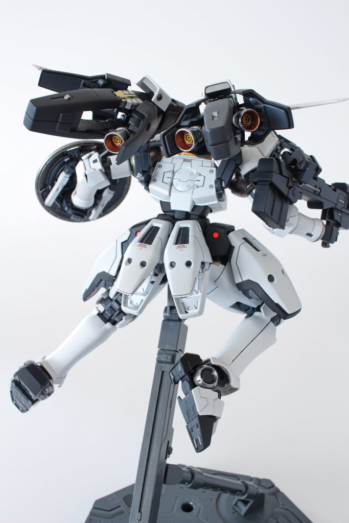 デカールトールギスFの水転写を調達しましたトールギスはよくわからないままな方が自分のイメージと合うのでマーキング類は少なめに