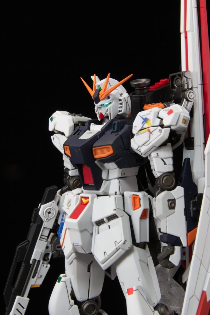 バストアップブラックライトの発光がいい感じです