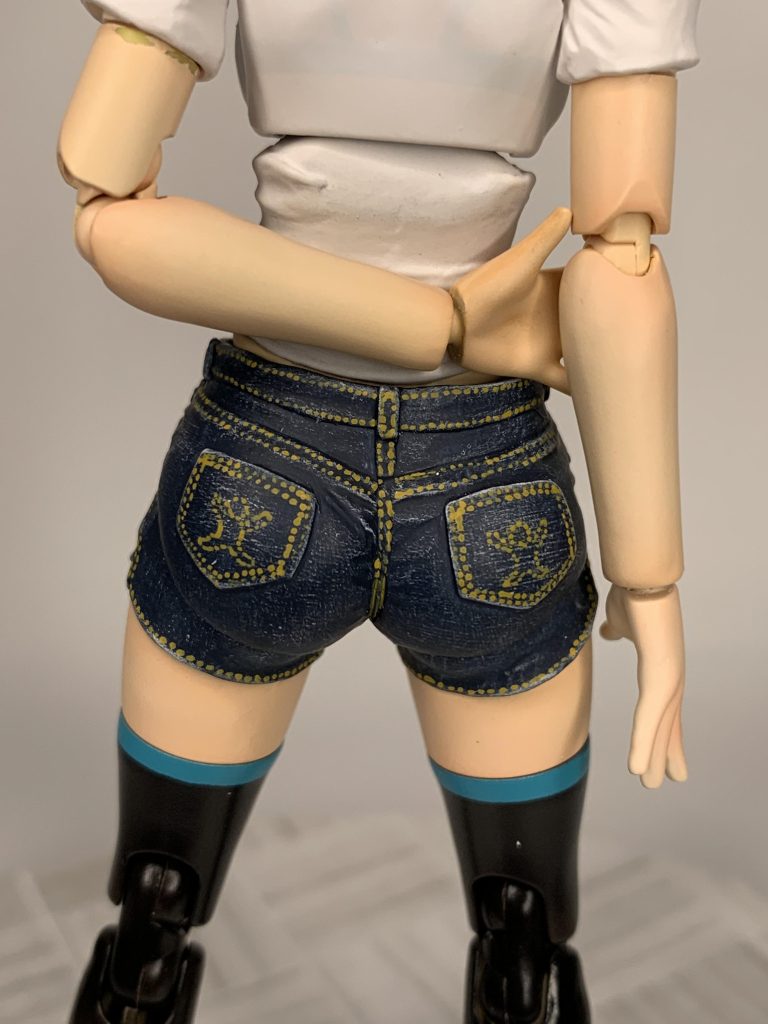 バンザイバンダイマークのステッチと背中の透け感もこだわりポイントですね〜