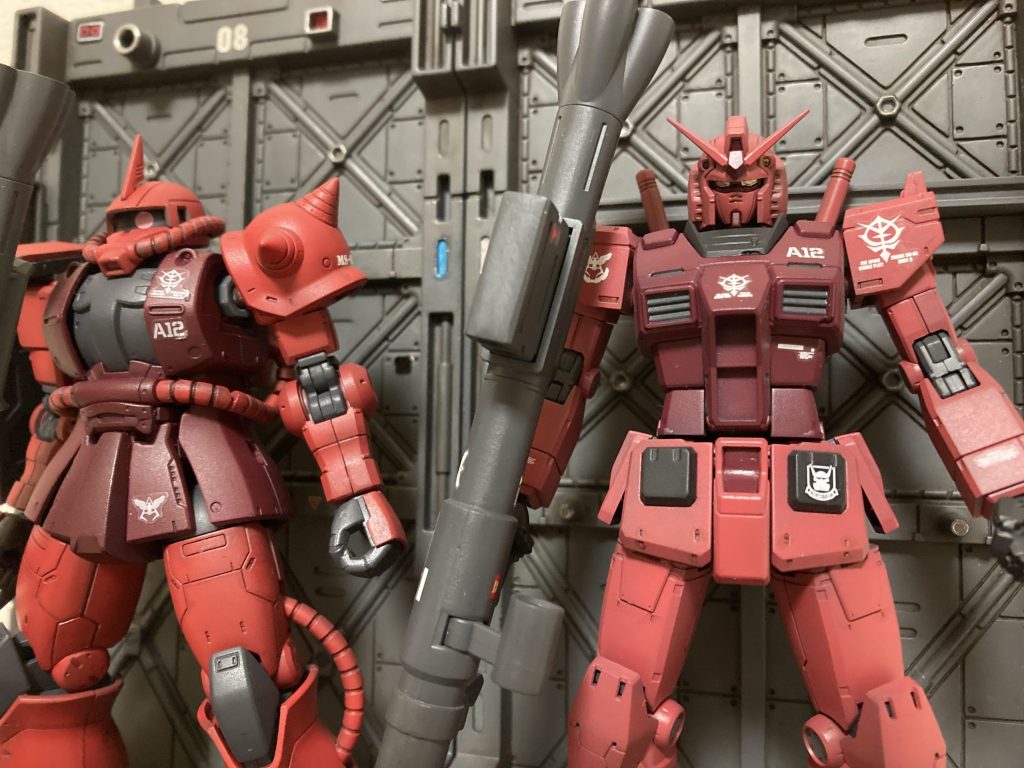 シャア専用ザクⅡと。