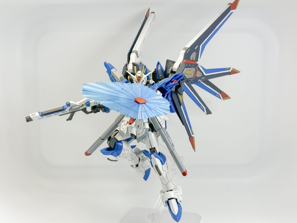 ビームシールドは、そのままでも綺麗だったのですが、今回は、パールカラーを表面に塗って、光沢が出るようにしました。