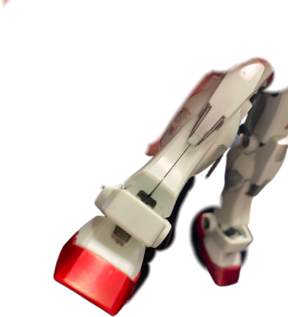 足をアップでレッドがいい色です