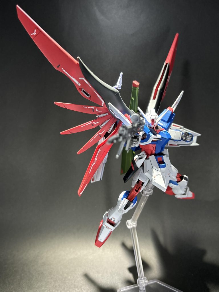 翼のVL展開装置っぽいあれ(語彙力)はクロームシルバーで塗っています。